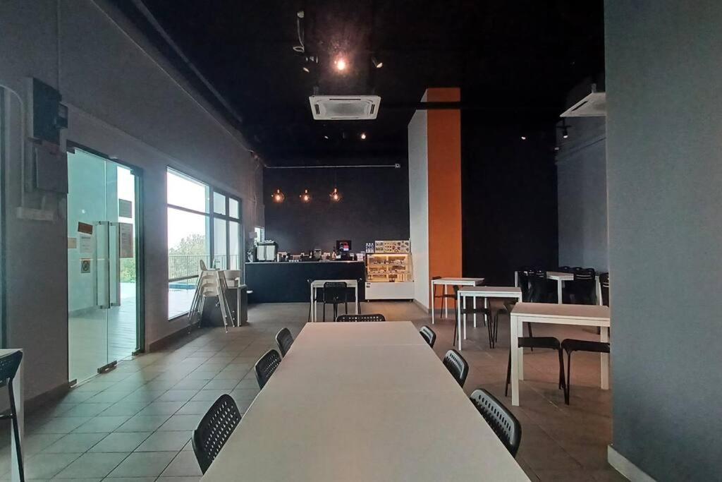 Homestay Arc Cozyhome Austin Hills 4-5Pax Johor Bahru Bagian luar foto