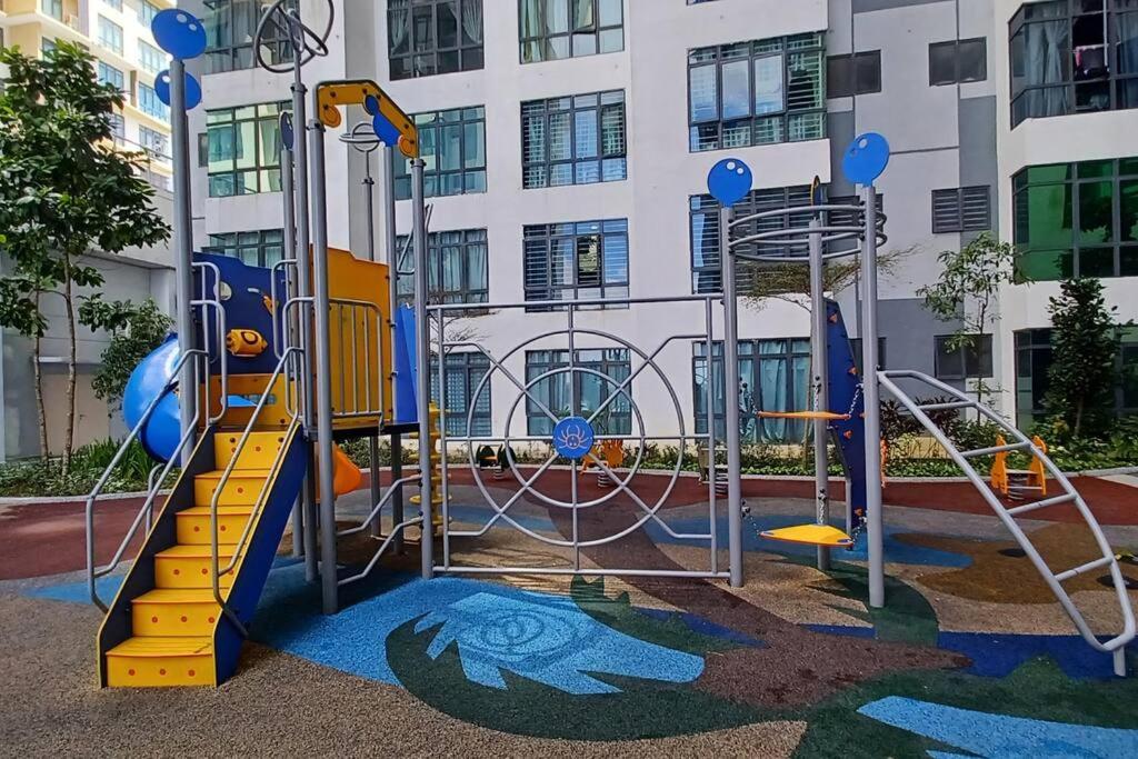 Homestay Arc Cozyhome Austin Hills 4-5Pax Johor Bahru Bagian luar foto