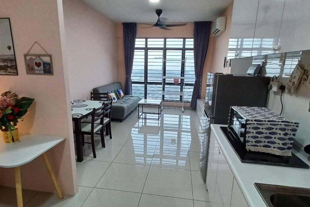 Homestay Arc Cozyhome Austin Hills 4-5Pax Johor Bahru Bagian luar foto